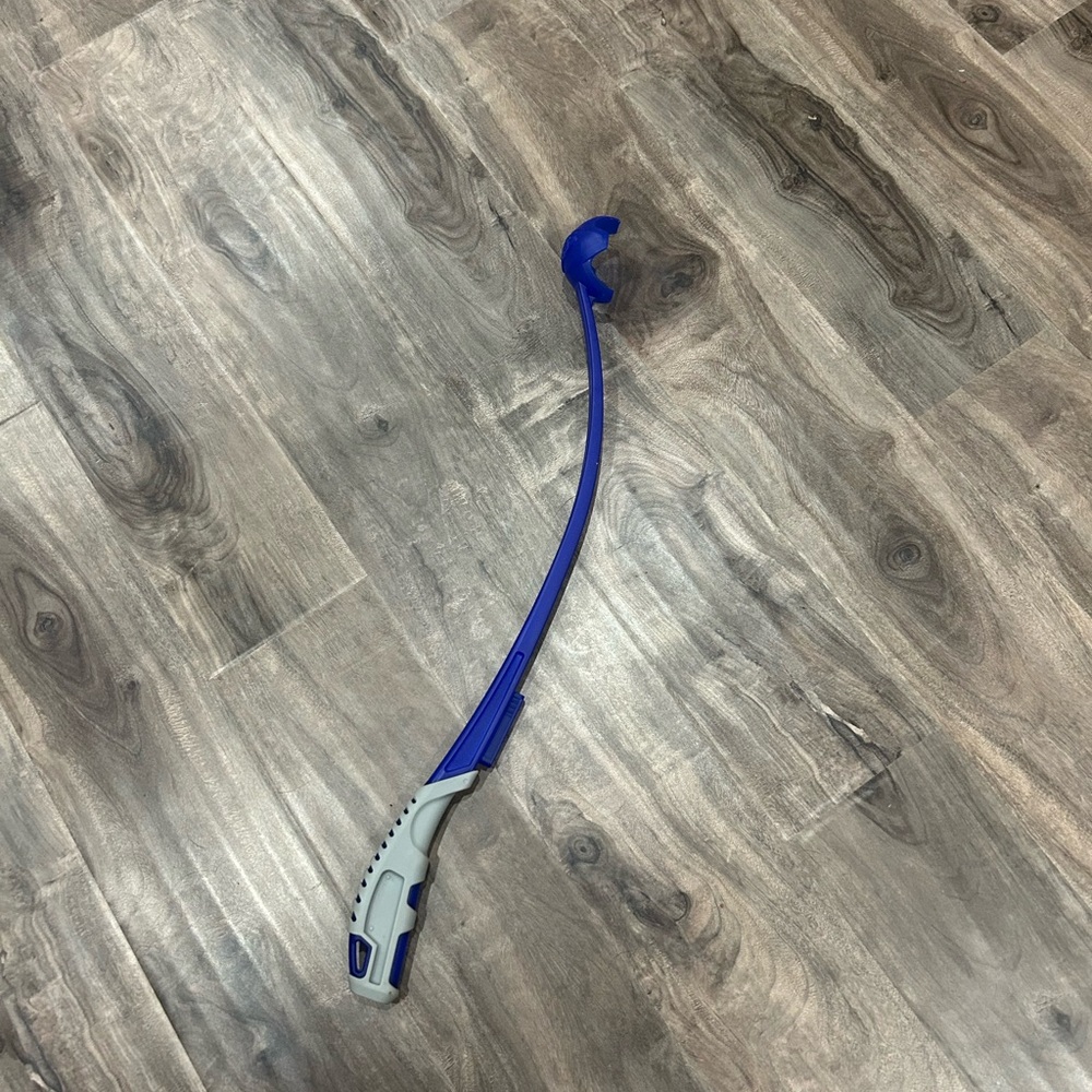 Nerf dog ball thrower